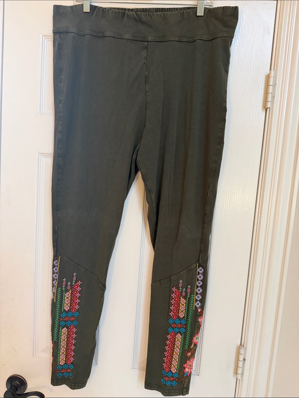 Sundance Olive Green Leggings with Embroidered Trim on Legs